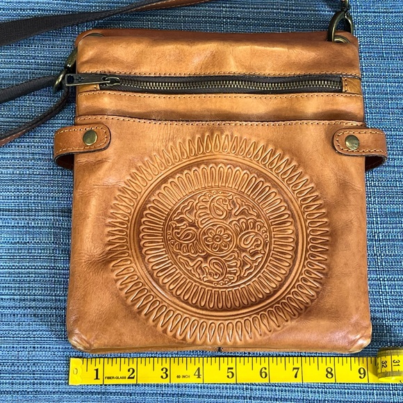 Patricia Nash Crossbody Leather Bag - Preloved in Camel - Picture 14 of 15